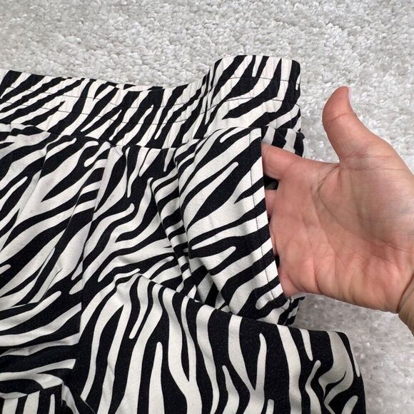 Cabi ATC Zebra Jogger Pants FLAWS - Picture 11 of 13